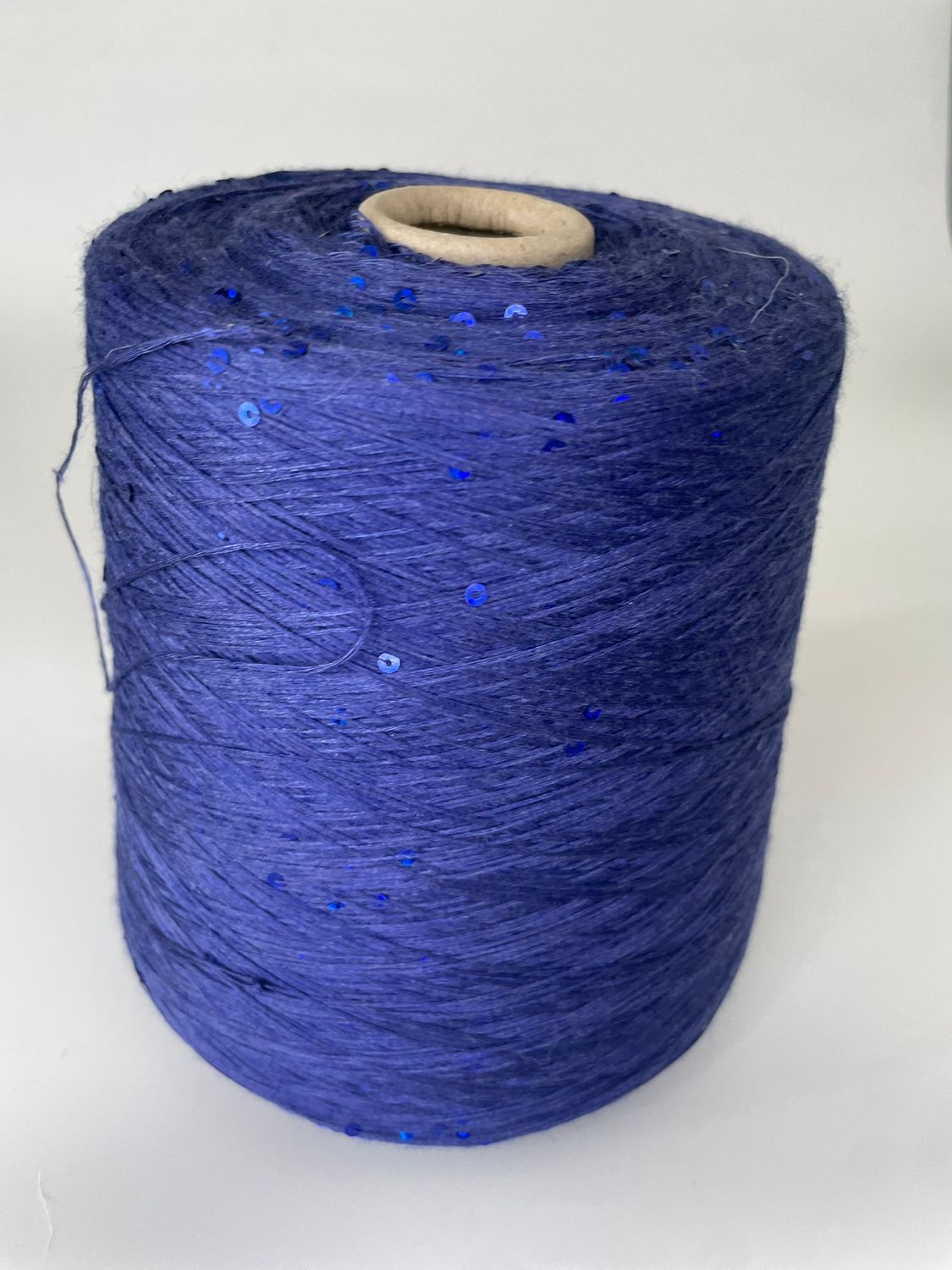 Tolegno 700m/100gr, violet blue, 45% merino 45% linen 10% cotton+blue sequins