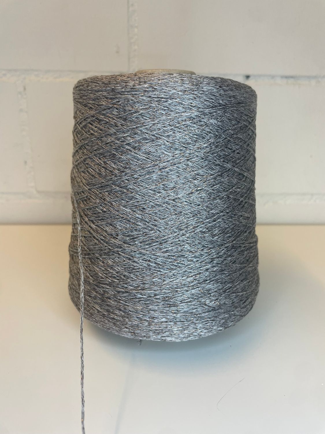 EUCALIPTUS LUX 620m/100g, 80% eucalyptus, 20% lurex, Cord light brown melange with bronze lurex