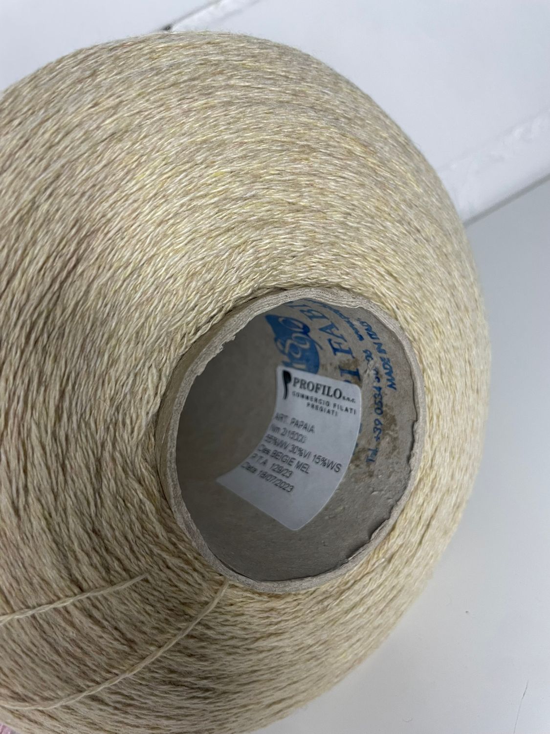 PROFILO Papaia 750m/100 gr, 55% Merino 30%Viscose 15%Cashmere,beige