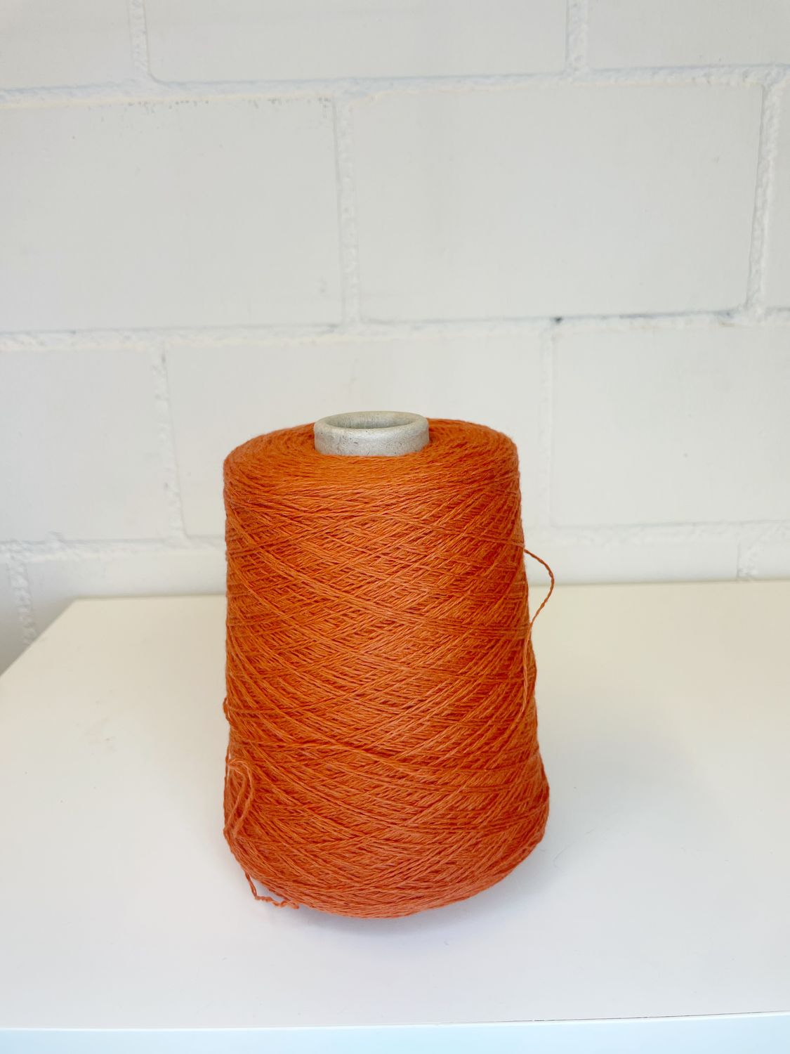 320gr  PROFILO WINTER 750m/100g, 50% cashmere, 50% merino,orange
