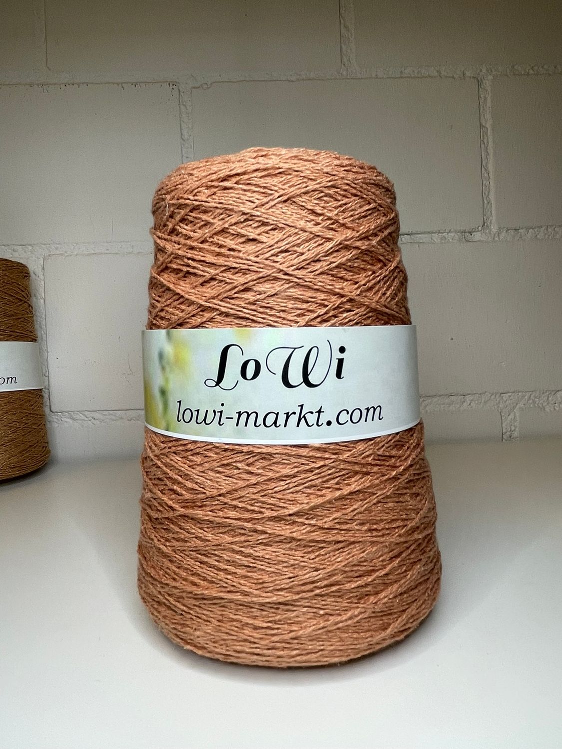 310 gr Bourette silk, 350m/100g, 100% bourette silk, No. 117 Woodcraft