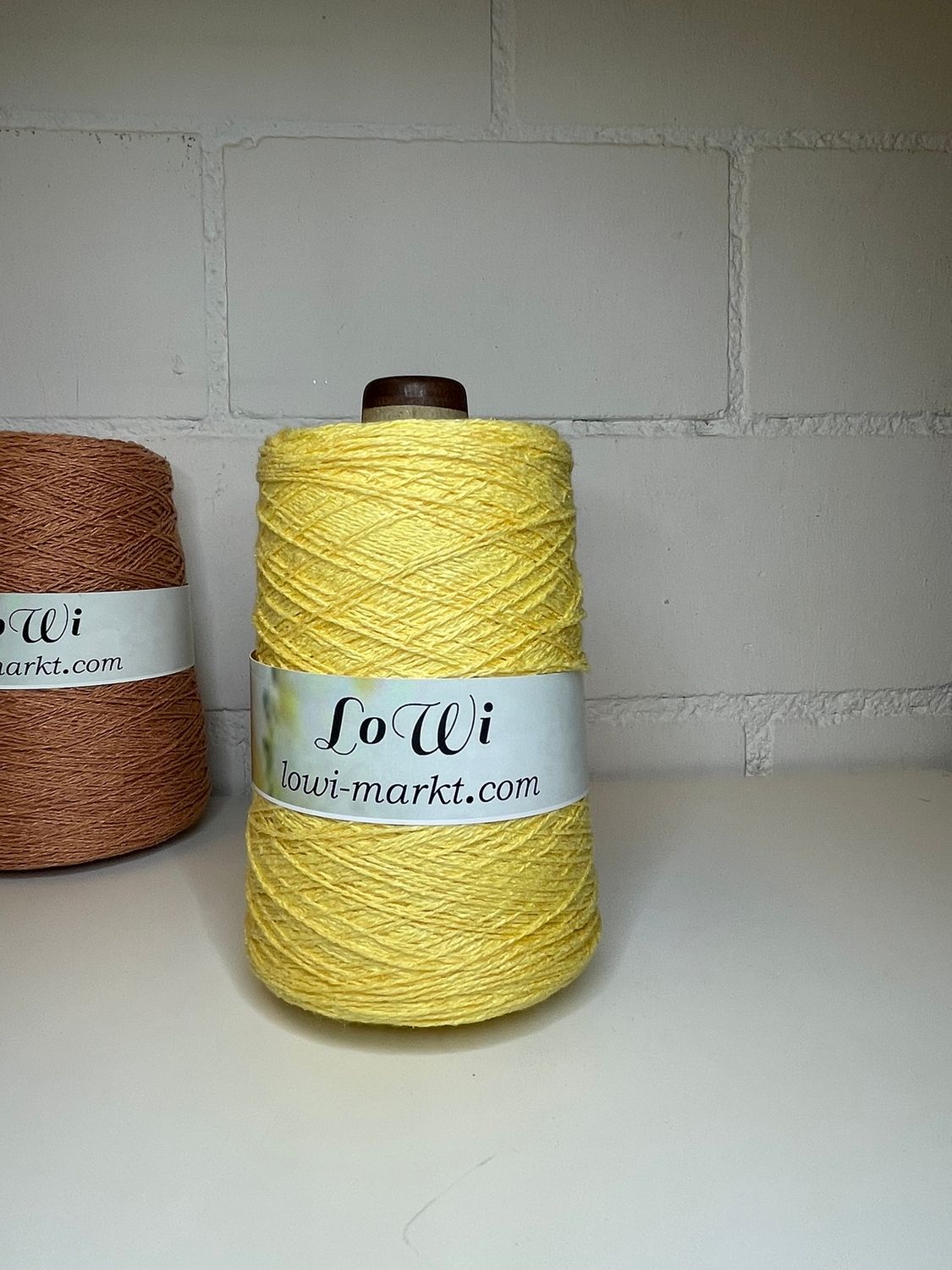 Bourette silk, 350m/100g, 100% bourette silk, No. 119 CANOLA