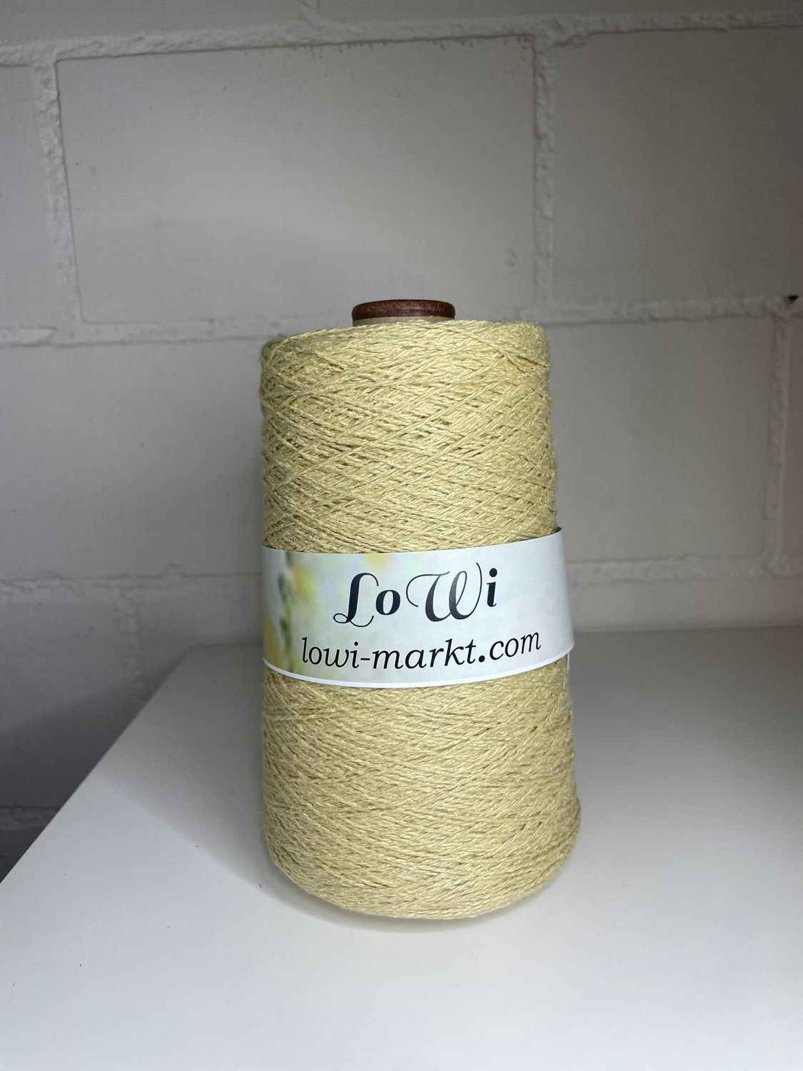 Bourette silk, 350m/100g, 100% bourette silk, No. 135 LEEK GREEN