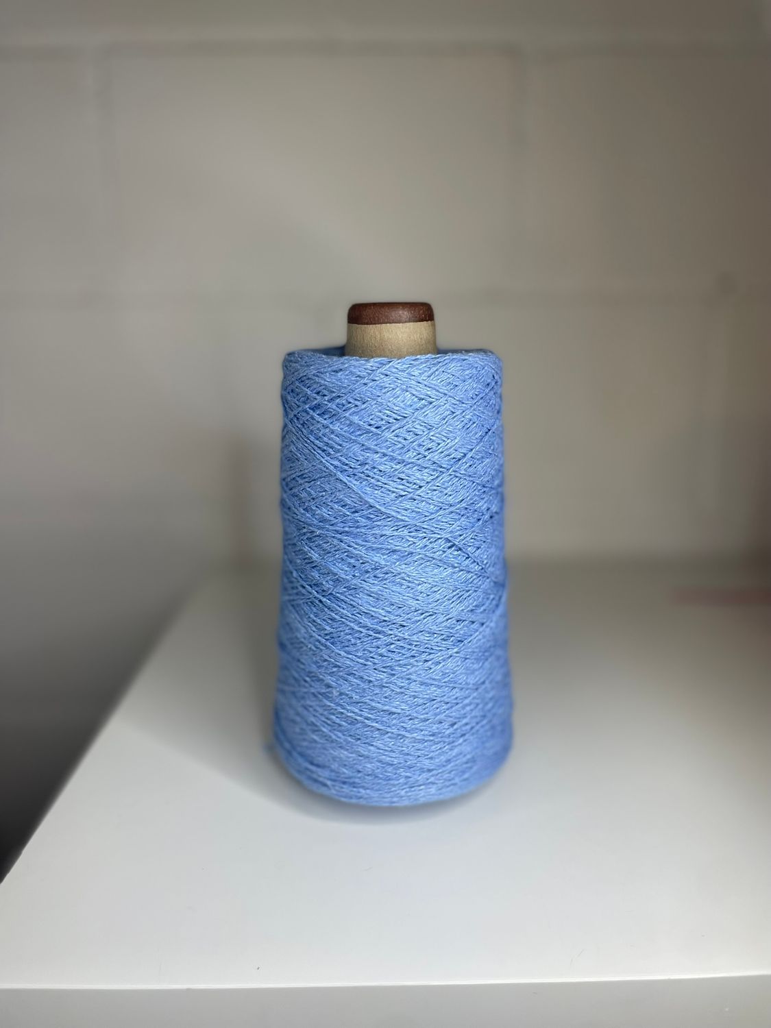200 grBourette silk, 350m/100g, 100% bourette silk, No. 130 Dove Tail
