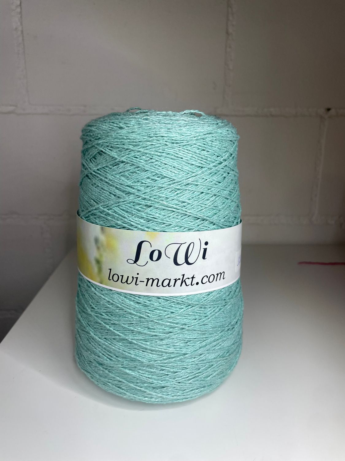 320 gr Bourette silk, 350m/100g, 100% bourette silk, No. 137 BISCAY