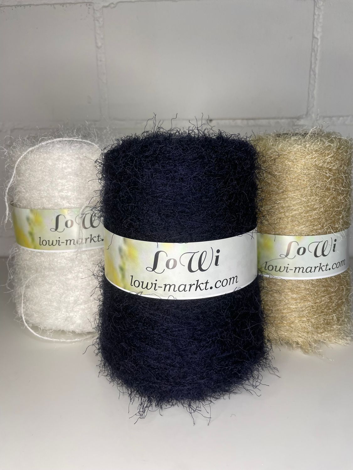 Luxury Fringed Yarn 520m/100g, 58% silk, 42% cashmere, navy 100gr