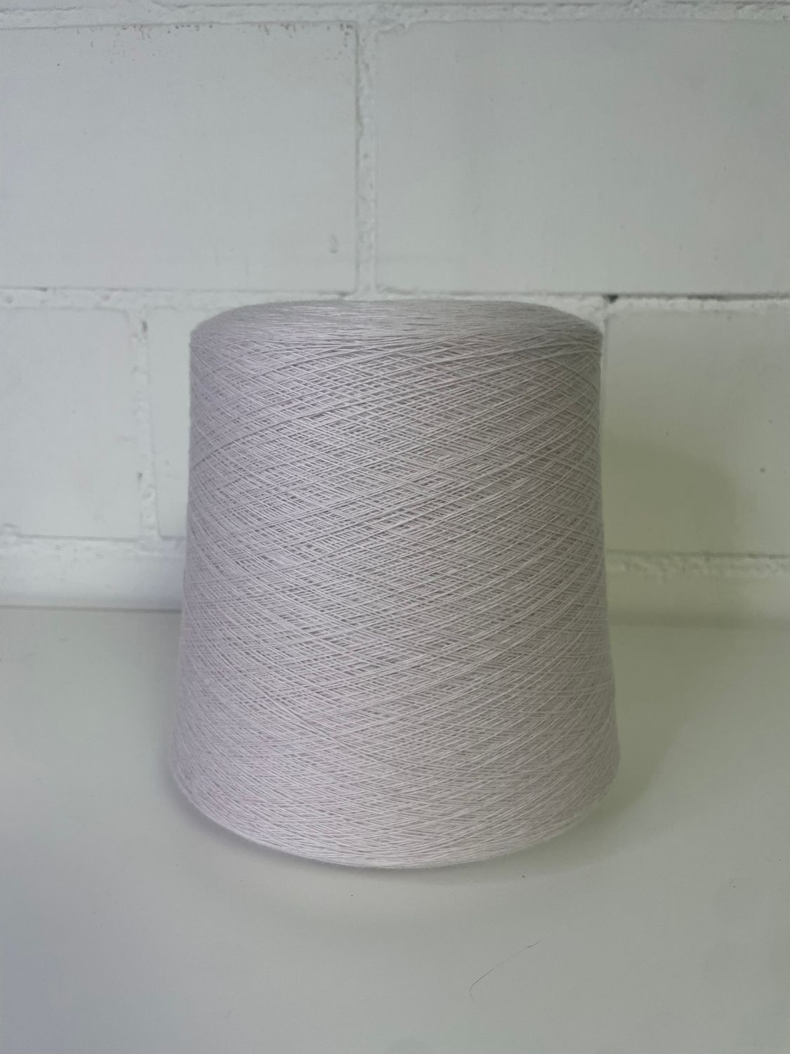 PAPI FABIO Dorothy 775m/100gr (2 threads 1550m/100 gr), 90% merino 10% cashmere, perla 100 gr