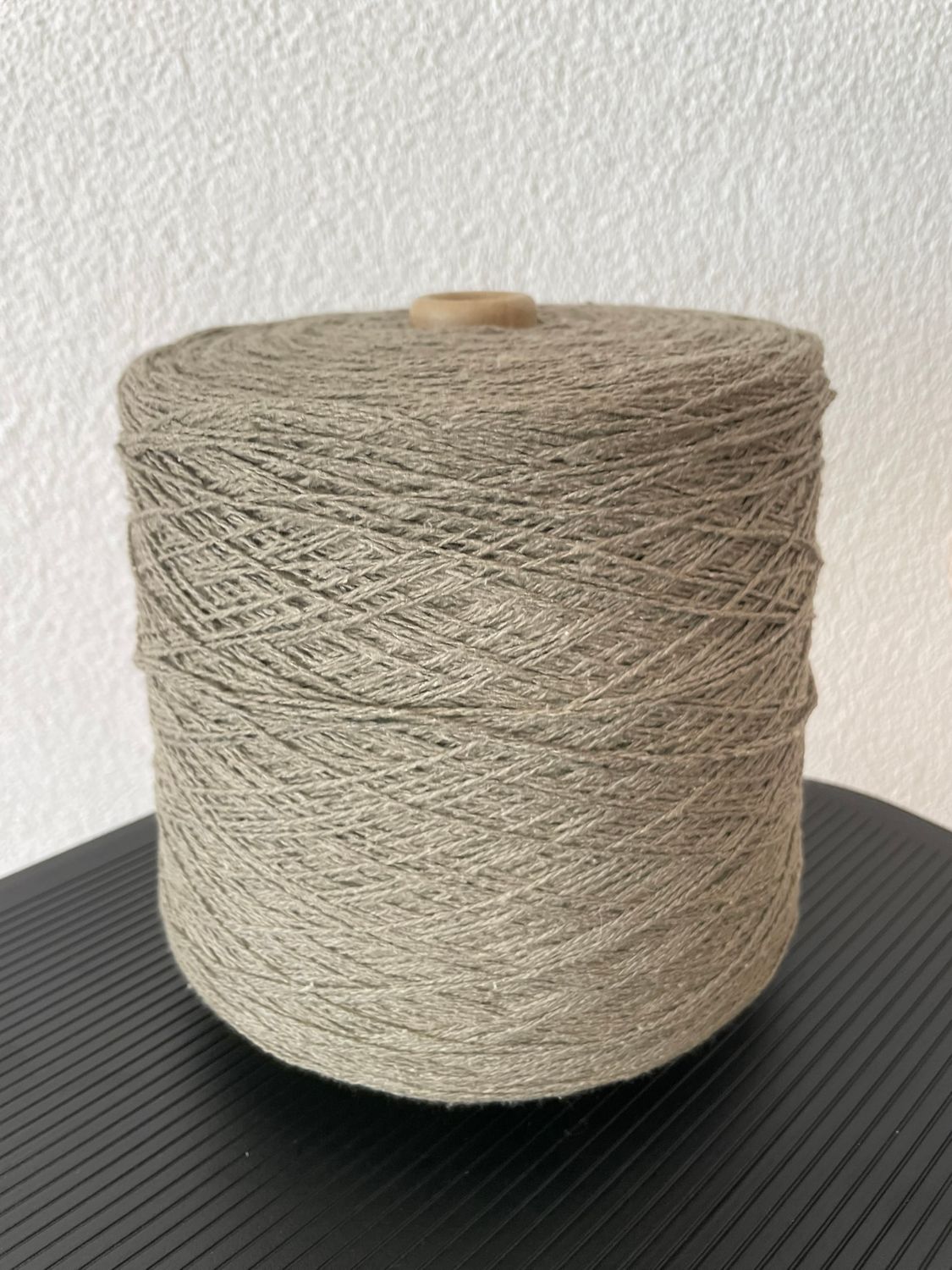 315 gr  LOWI Bourette silk, 350m/100g, 100% bourette silk, No. 134 SMOKY OLIVE
