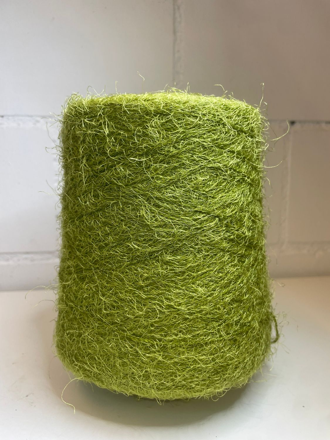 160 gr  Luxury Fringed Yarn 520m/100g, 58% silk, 42% cashmere,  green