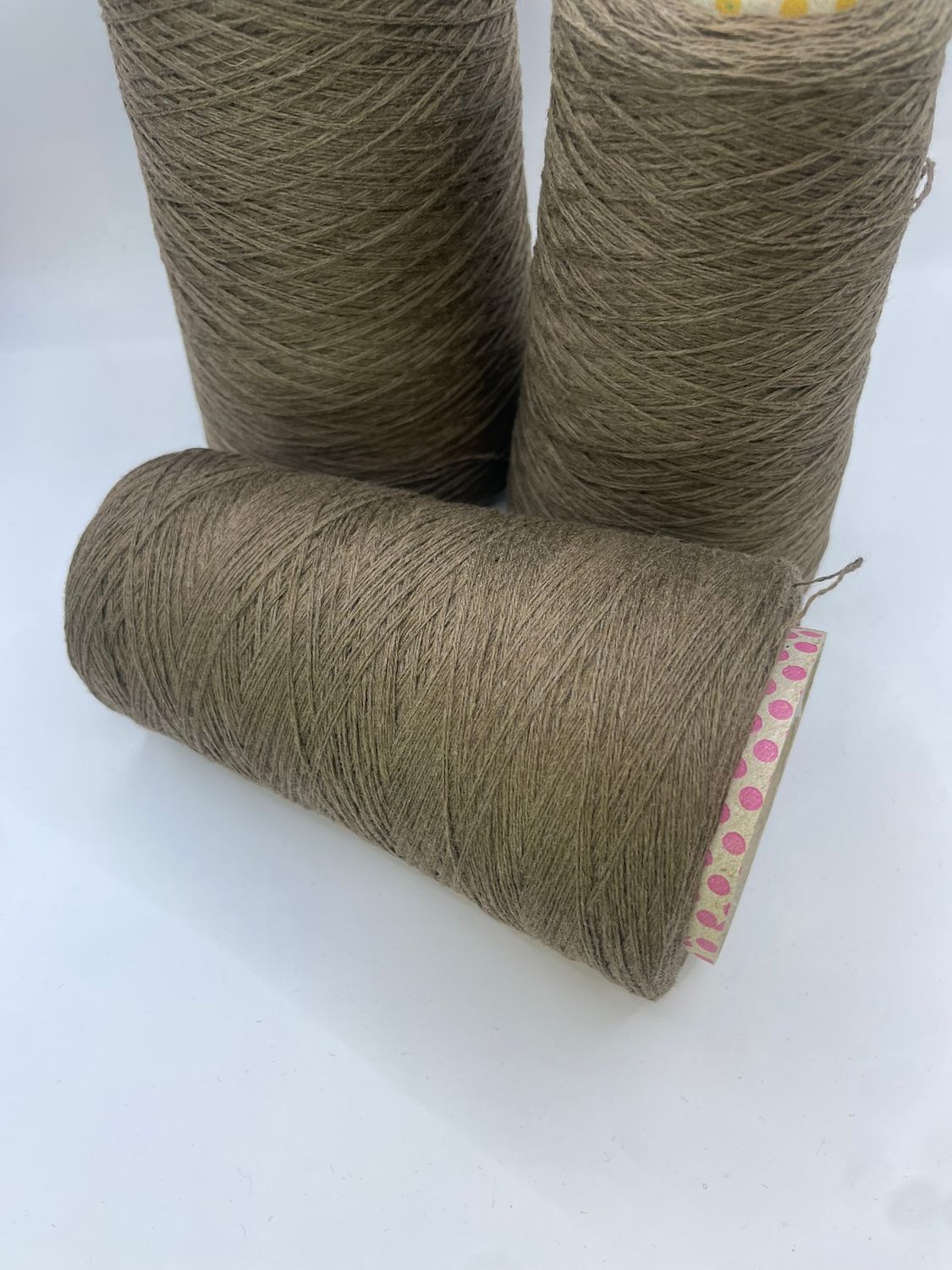 440 GR LUXUS cashmere 3 cones, 750m/100 gr, 100% cashmere, brown