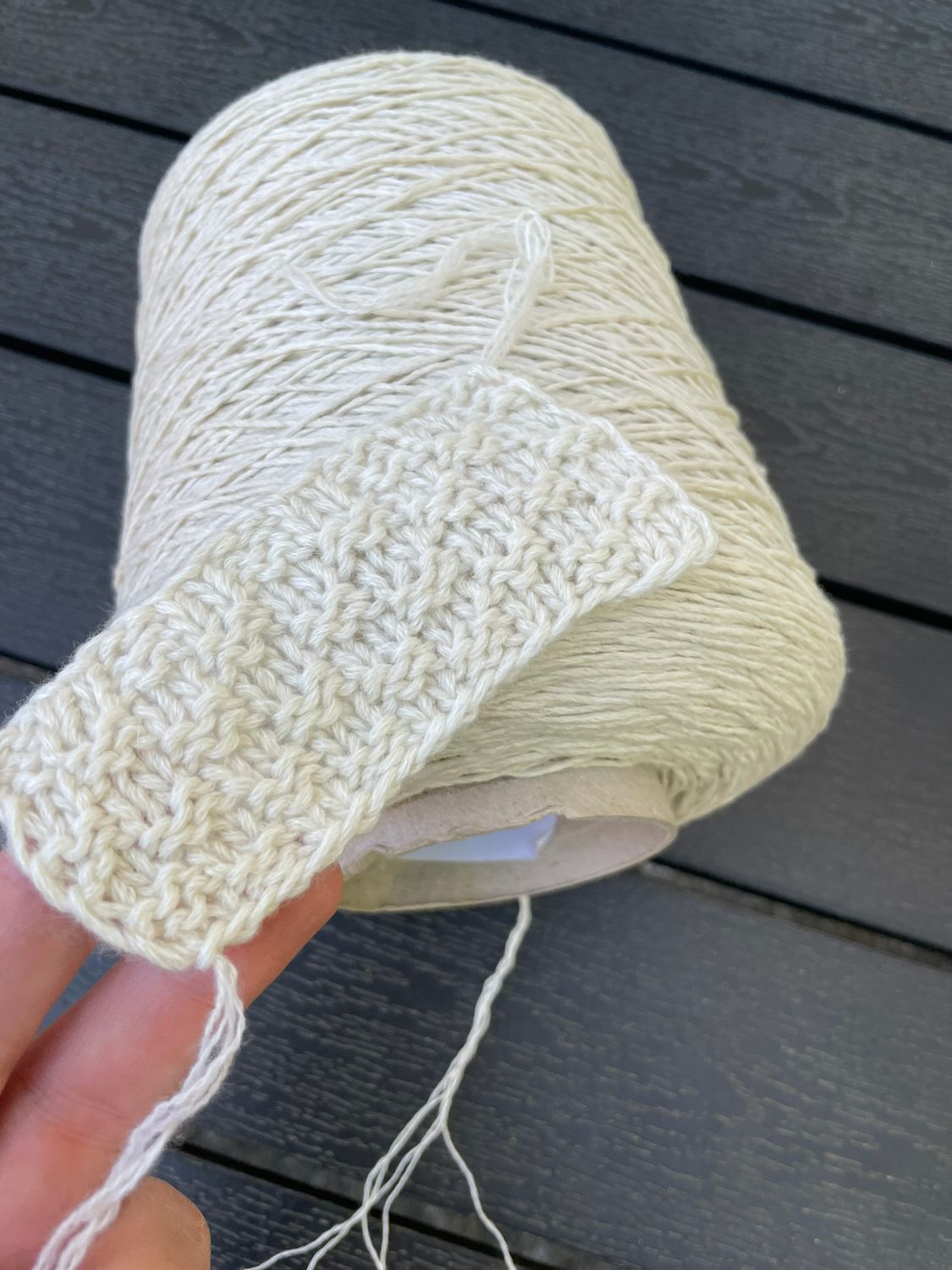 BIAGIOLI MODESTO CASHMERE  350 m/100 g, 100% cashmere, ecru (SATIN SNOW), 100 g