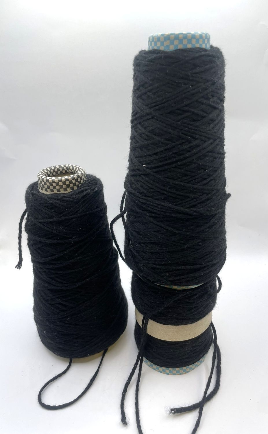 LOT OF 4 CONES (180gr) EXCLUSIVE CARRIAGGI LUXURY Cashmere PIUMA,  CHAIN YARN, 320 m/100 gr, 100% cashmere, black