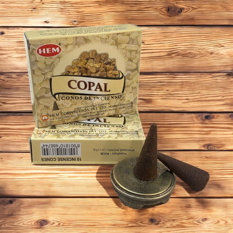 CONI AROMI LEGNOSI COPALE