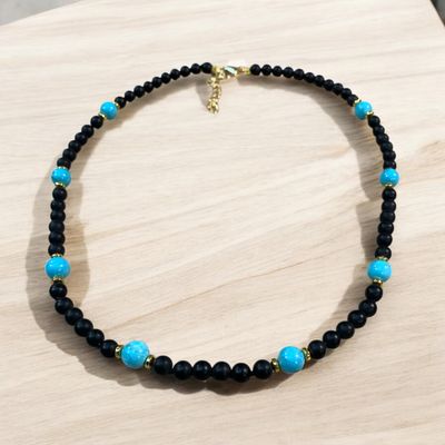 COLLANA IN ONICE E HOWLITE TURCHESE