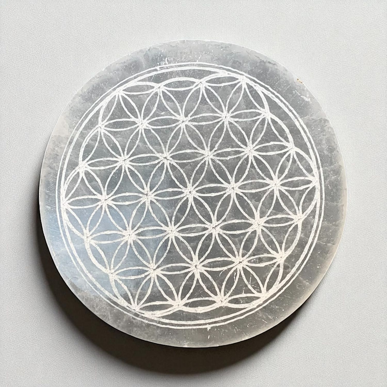 DISCO IN SELENITE INCISO FIORE DELLA VITA