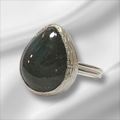 ANELLI ESCLUSIVI CON PIETRE DI LABRADORITE