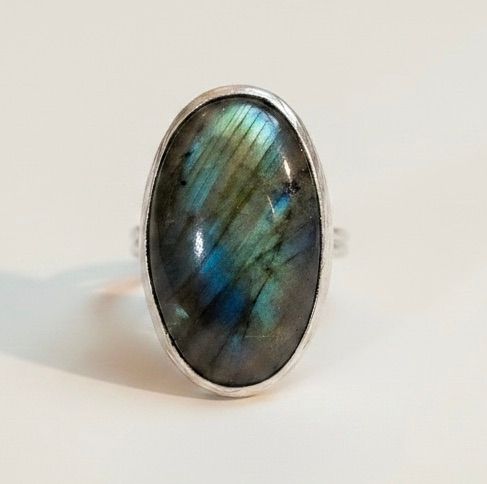 ANELLI ESCLUSIVI CON PIETRE DI LABRADORITE