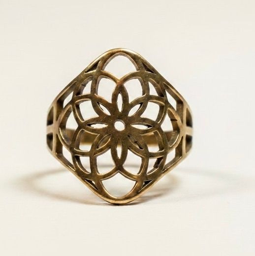 ANELLO GEOMETRIA SACRA FIORE DI LOTO COLOR ORO