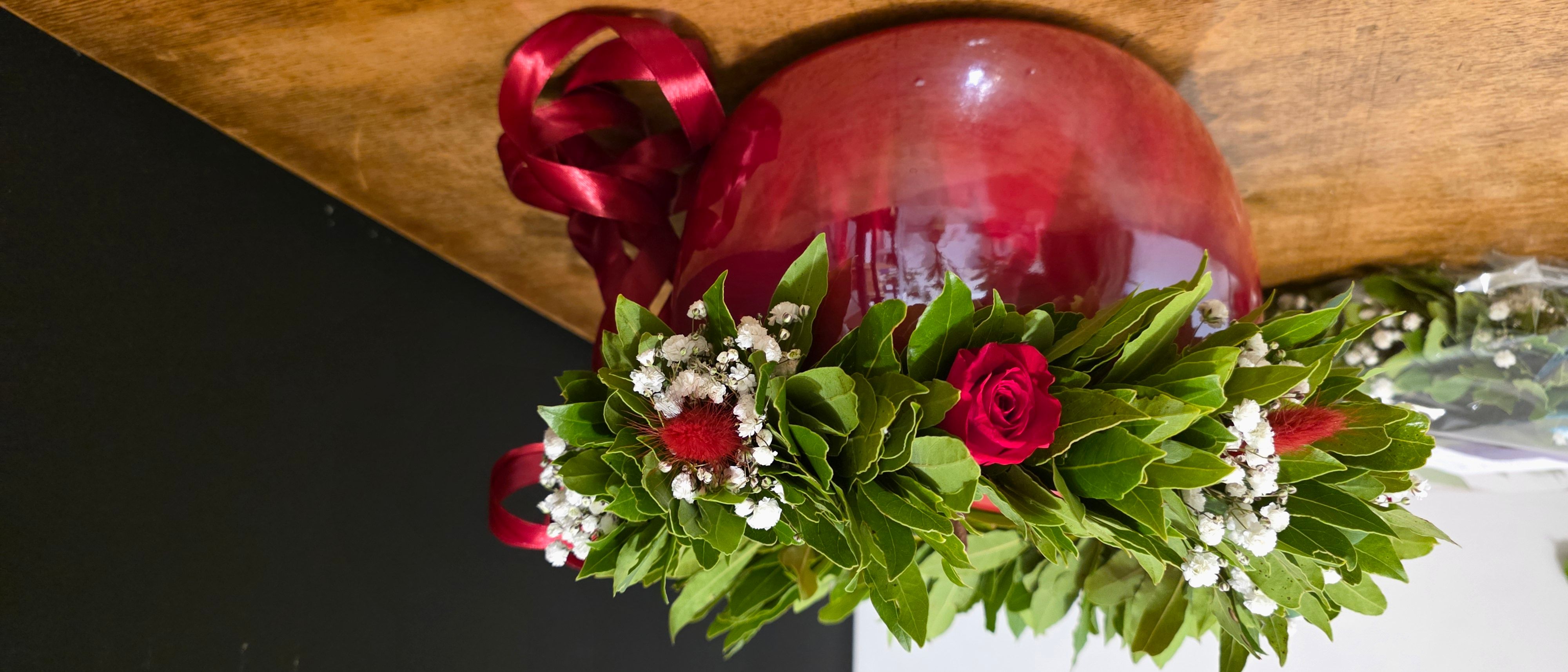 Corona di Alloro Per Laurea con gypsofila e rose stabilizzate