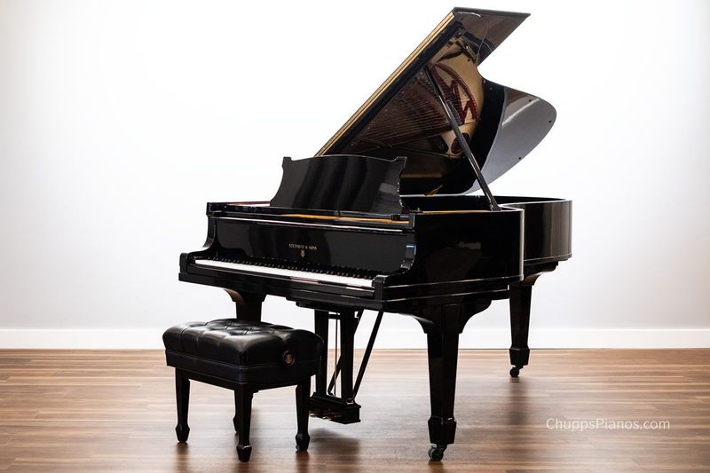USED PIANOS