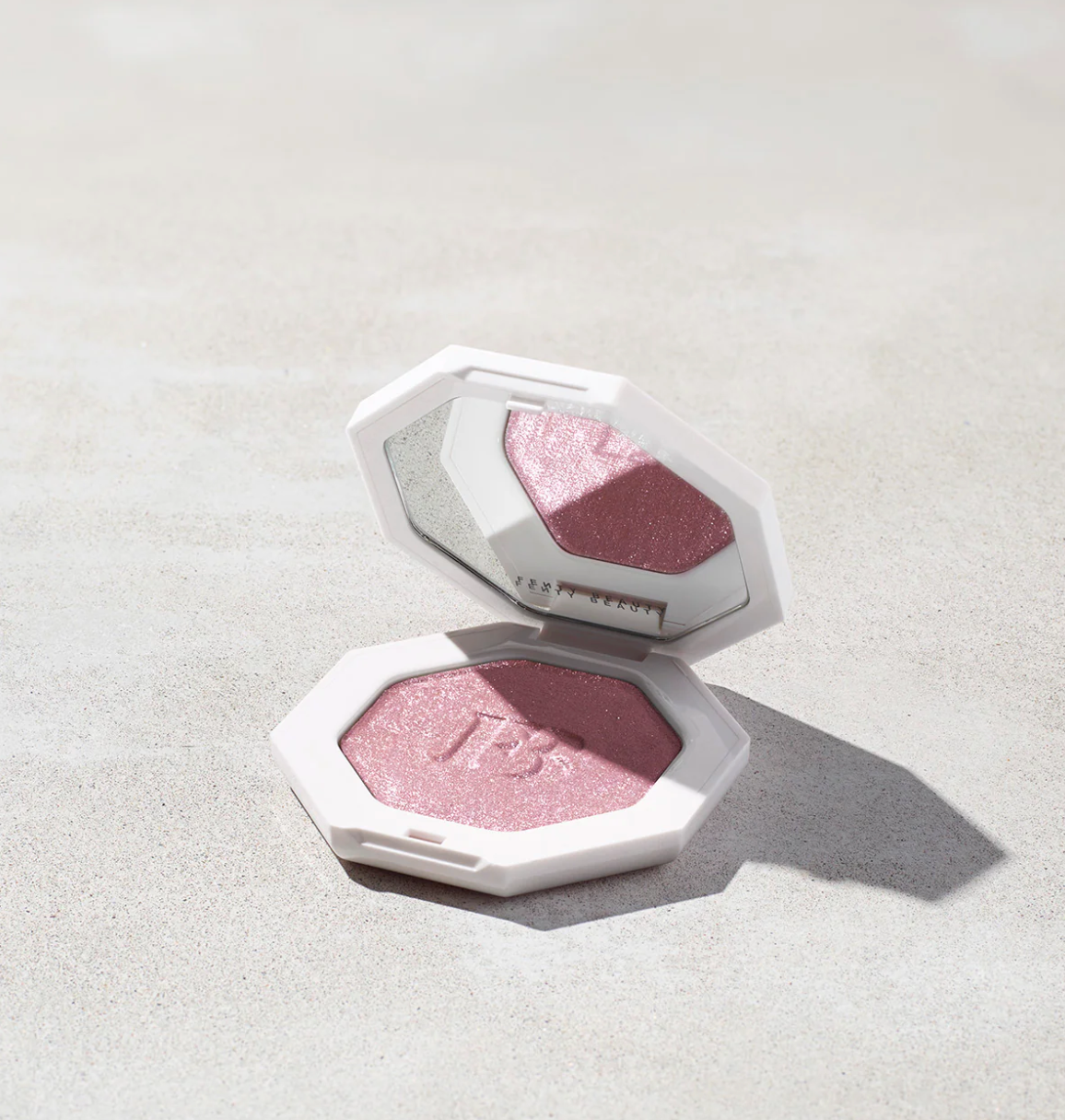 ​Fenty Beauty Killawatt Highlighter