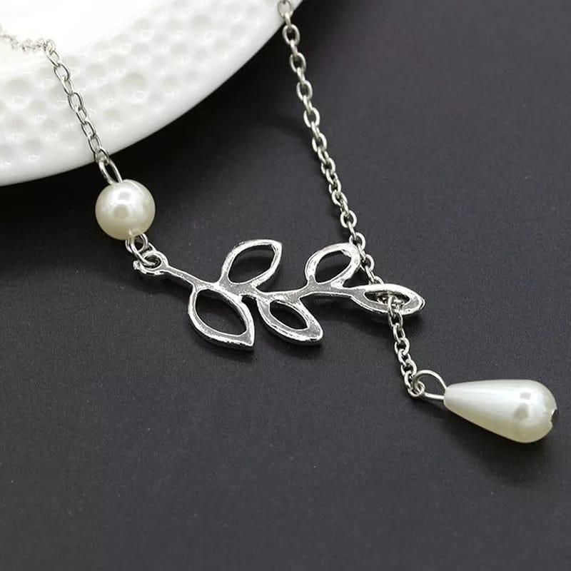 Leaf Design Pendant
