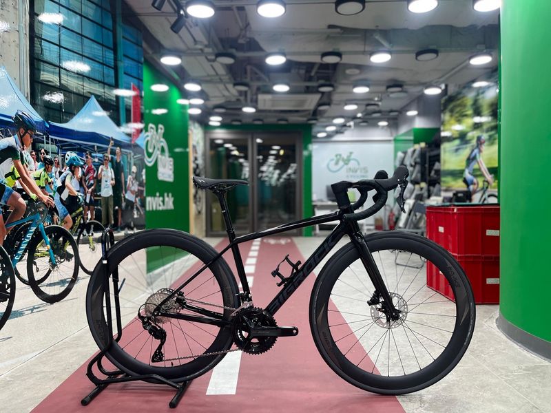 BIGROCK Carbon All-Round Road Complete Bike