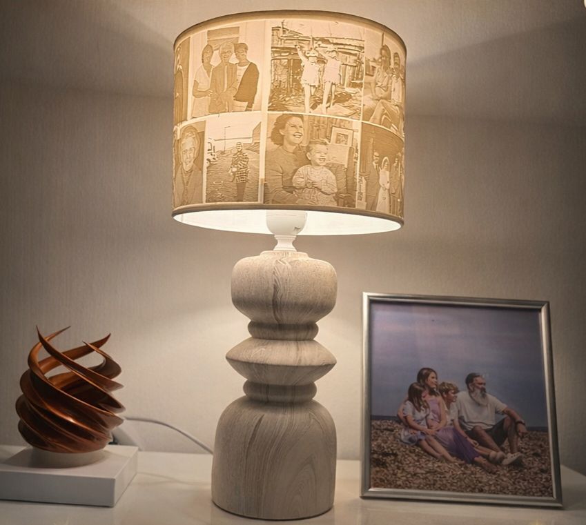 Personalised 3D photo lamp ( wood effect base)