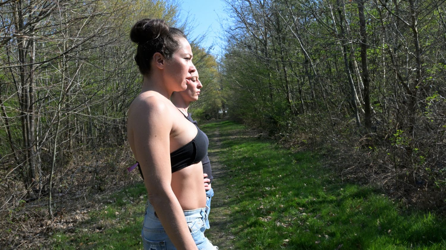 Dawn vs Sophie Catfight in Forest