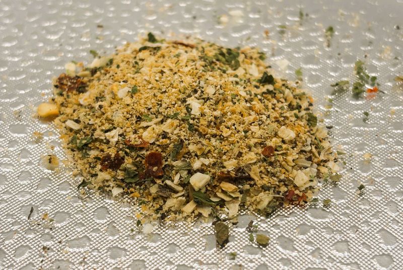 SALT - FREE SEASONING