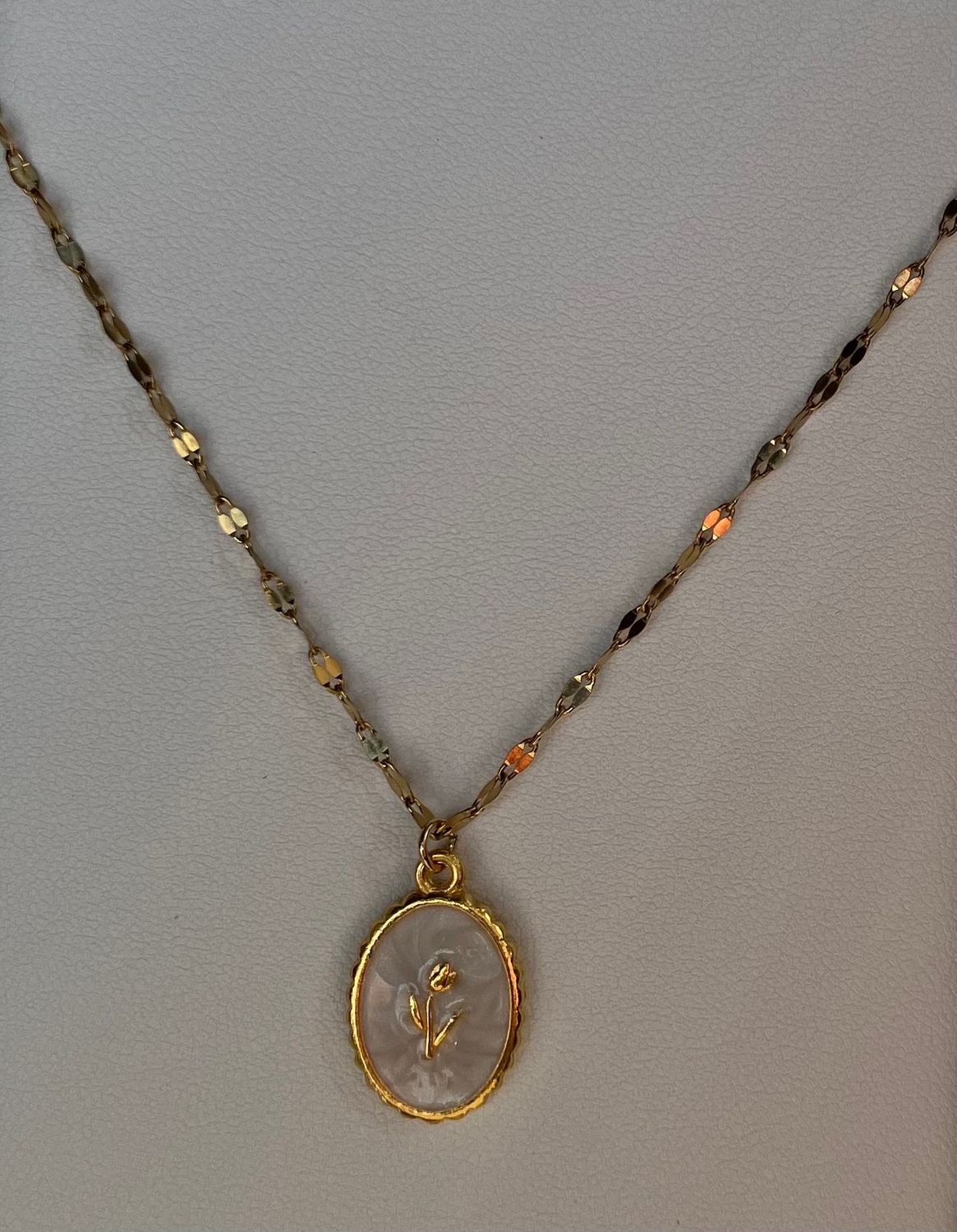 Flower Pendant Necklace