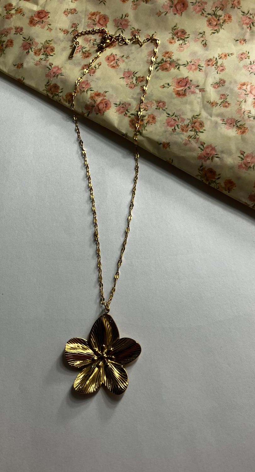 Flower Necklace