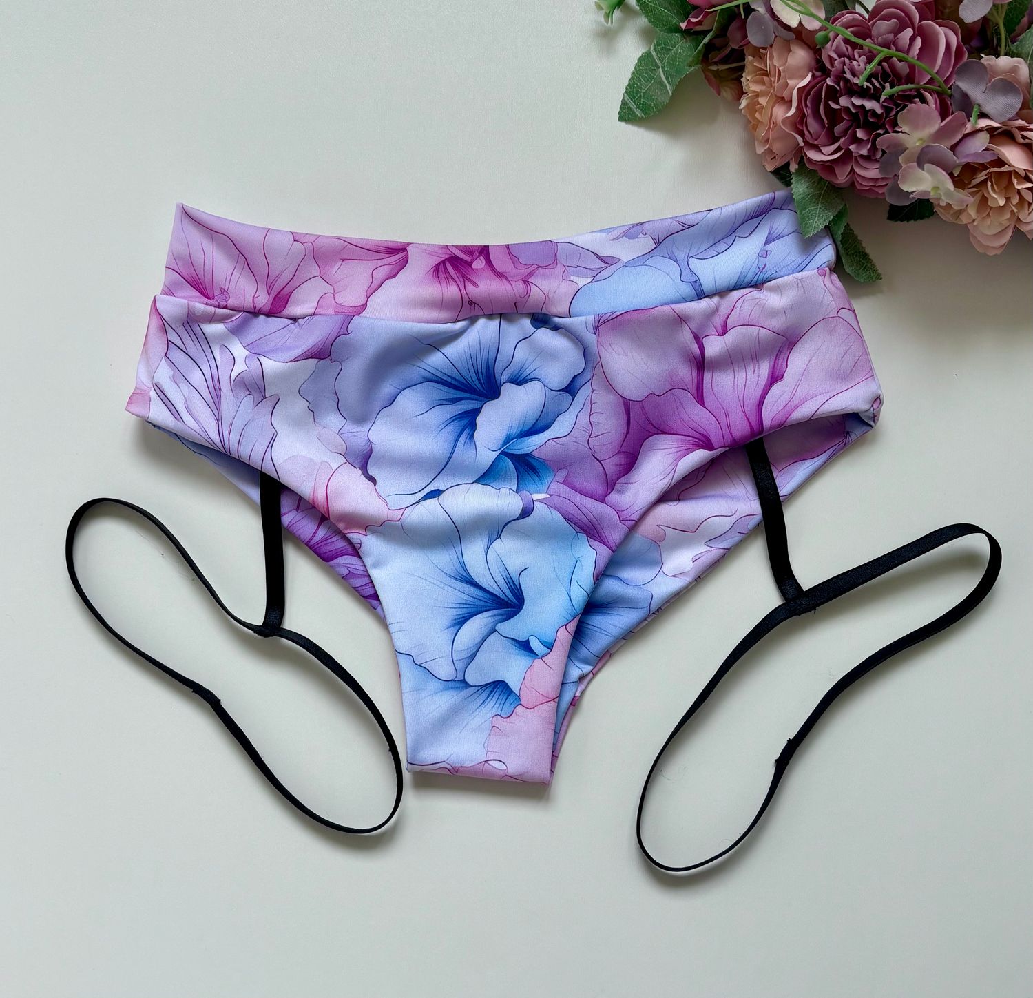 Szorty Fethyie - pastel flowers