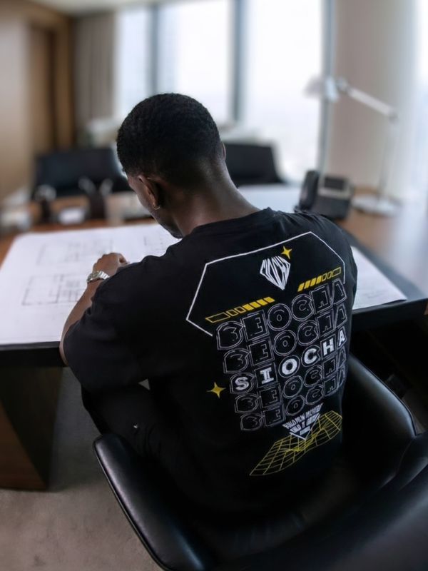 TIMELESS DAIMOND TEE