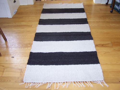 Handwoven Icelandic Wool Rug 2' x 5' 10"