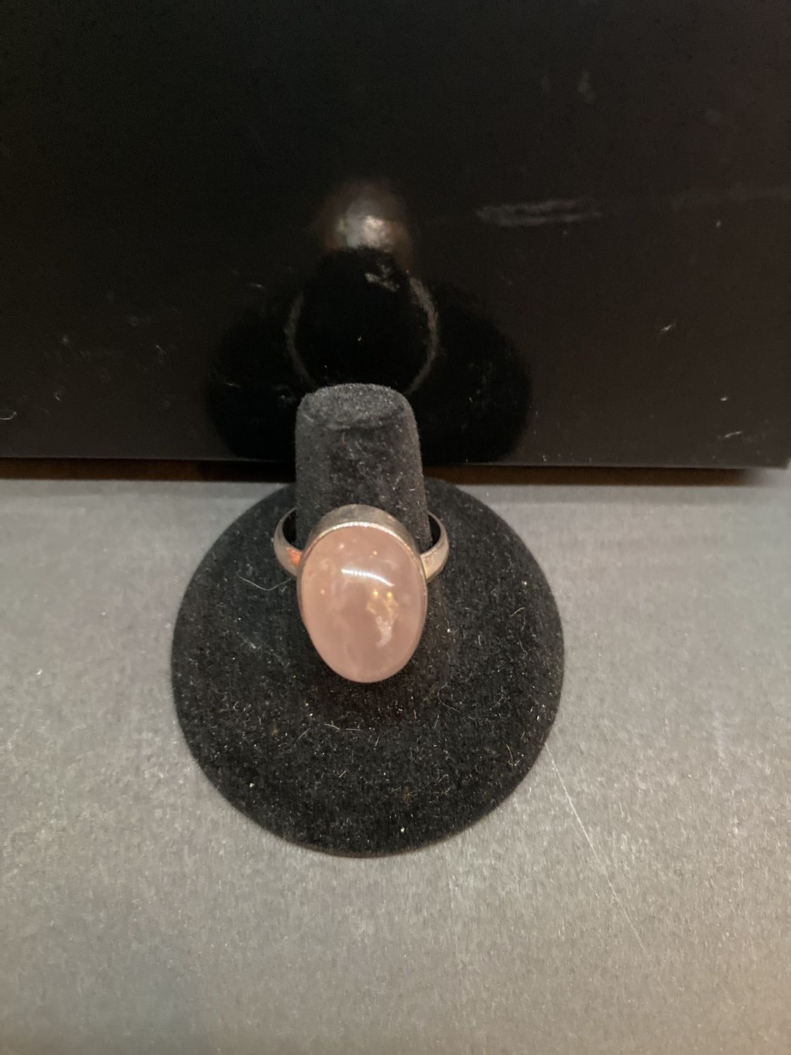 Milk Rose Quartz .925 sz8.5