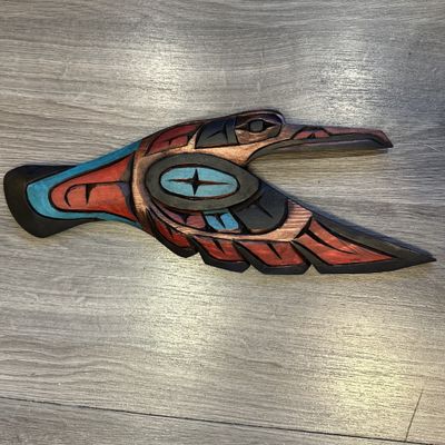 Hummingbird Carving - Carver: Connie Edwards