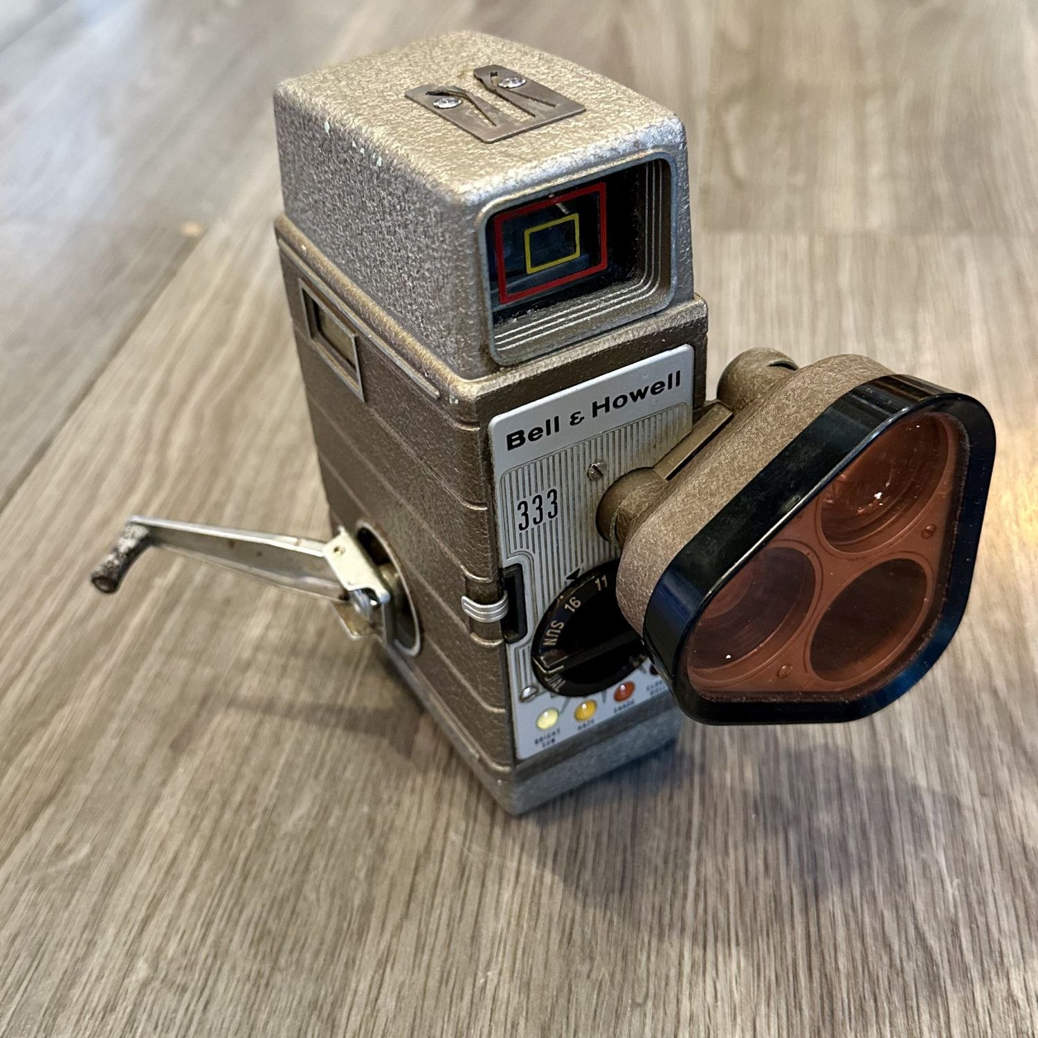 Vintage Bell &amp; Howell 333 8mm Movie Camera