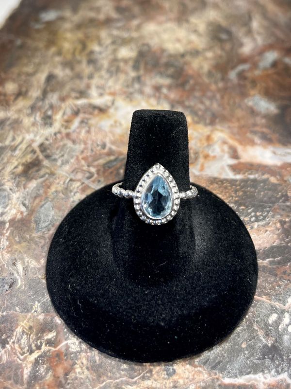 Blue Topaz Ring .925 Sz 7.5