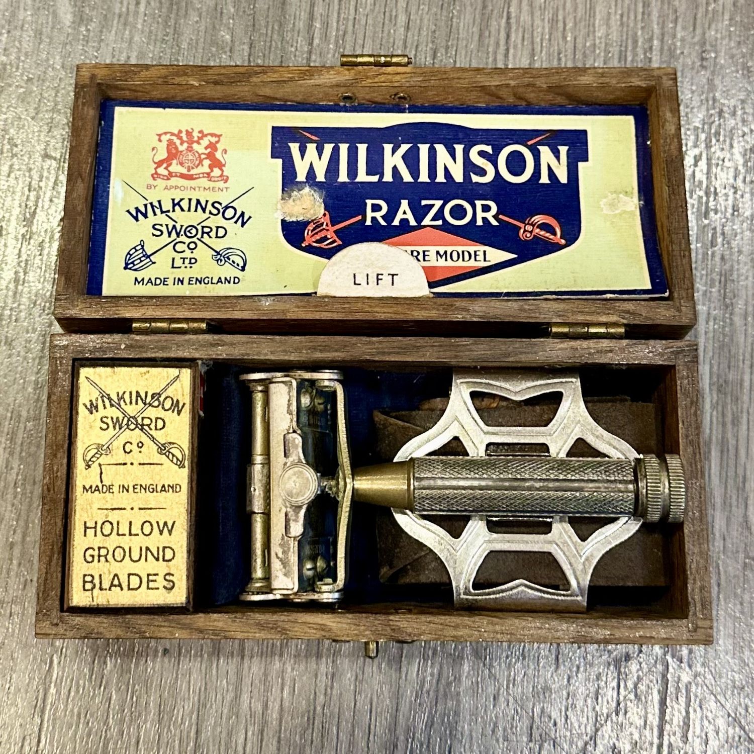 Vintage Wilkinson Empire Model Safety Razor in Wooden Box