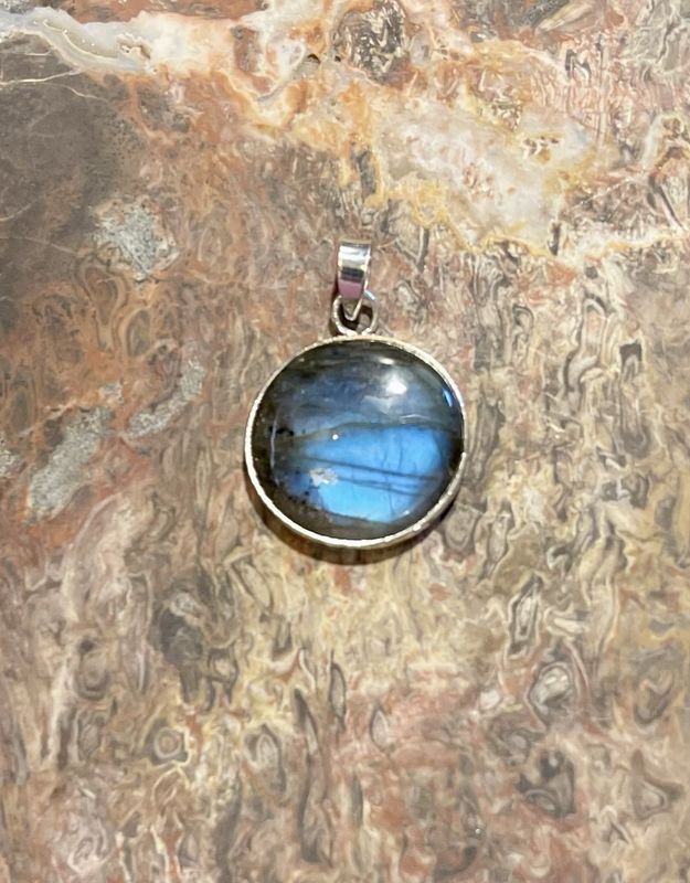 Labradorite Stone Pendant .925
