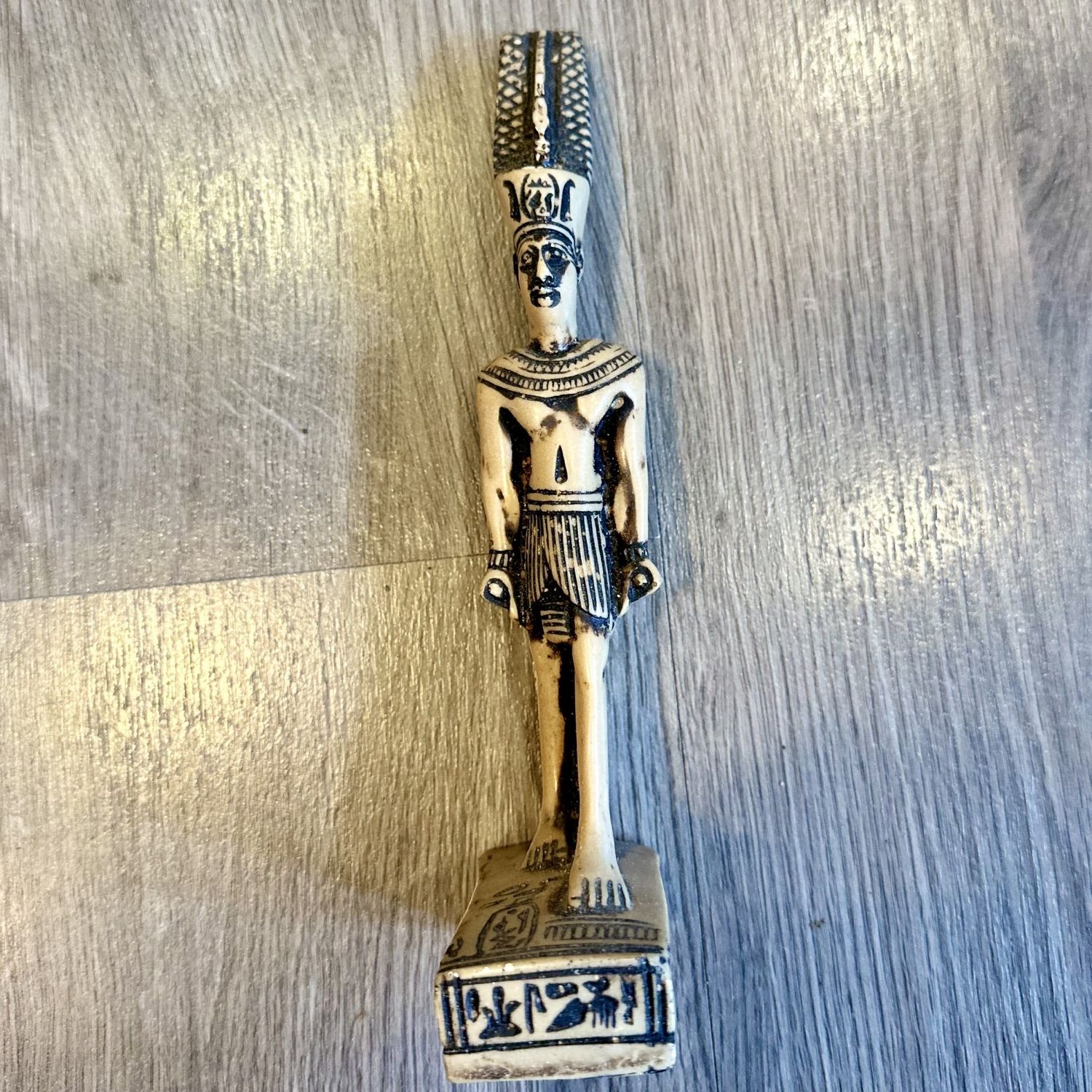 Vintage Egyption Pharaoh Statue