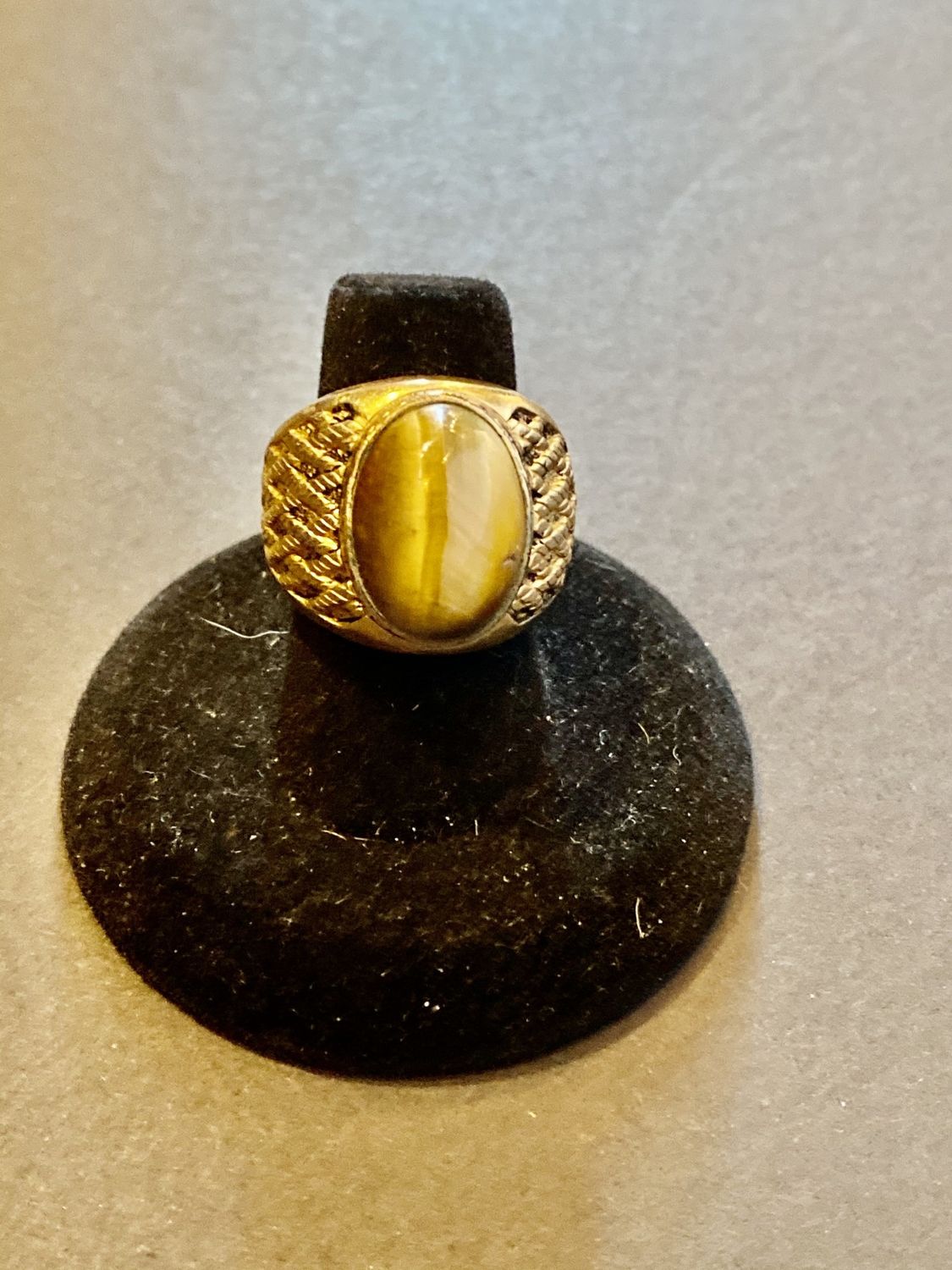 Gold Plated Ring   Size 7.5