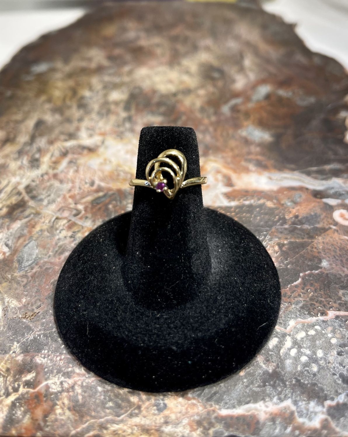 Amethyst Stone on a 10k Gold Ring   Size 5.5