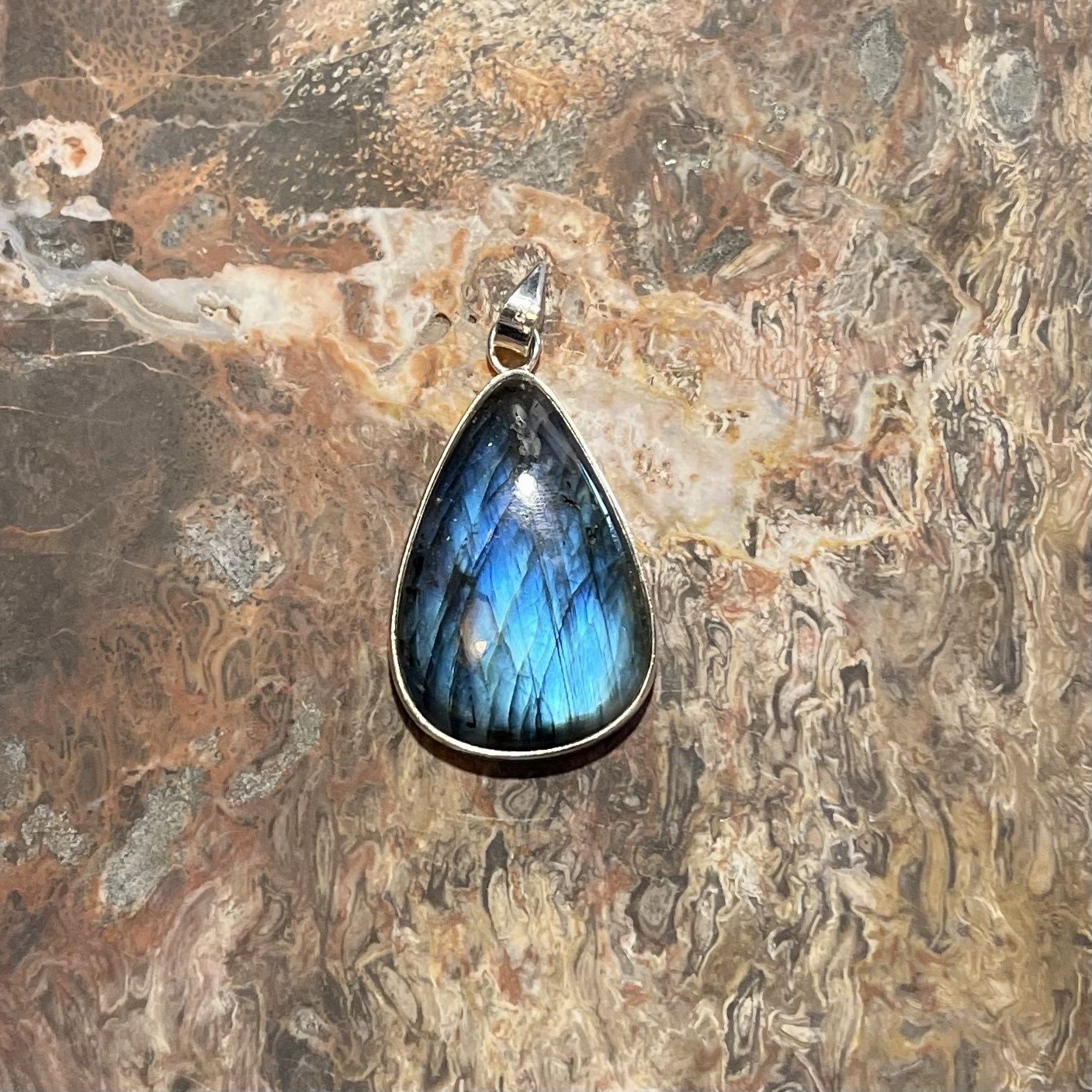Labradorite Stone Pendant .925