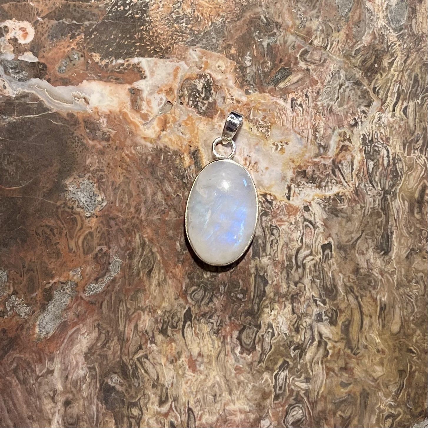 Moonstone Pendant .925