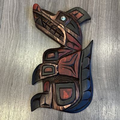 Wolf Carving with Abalone Eye - Carver: Connie Edwards