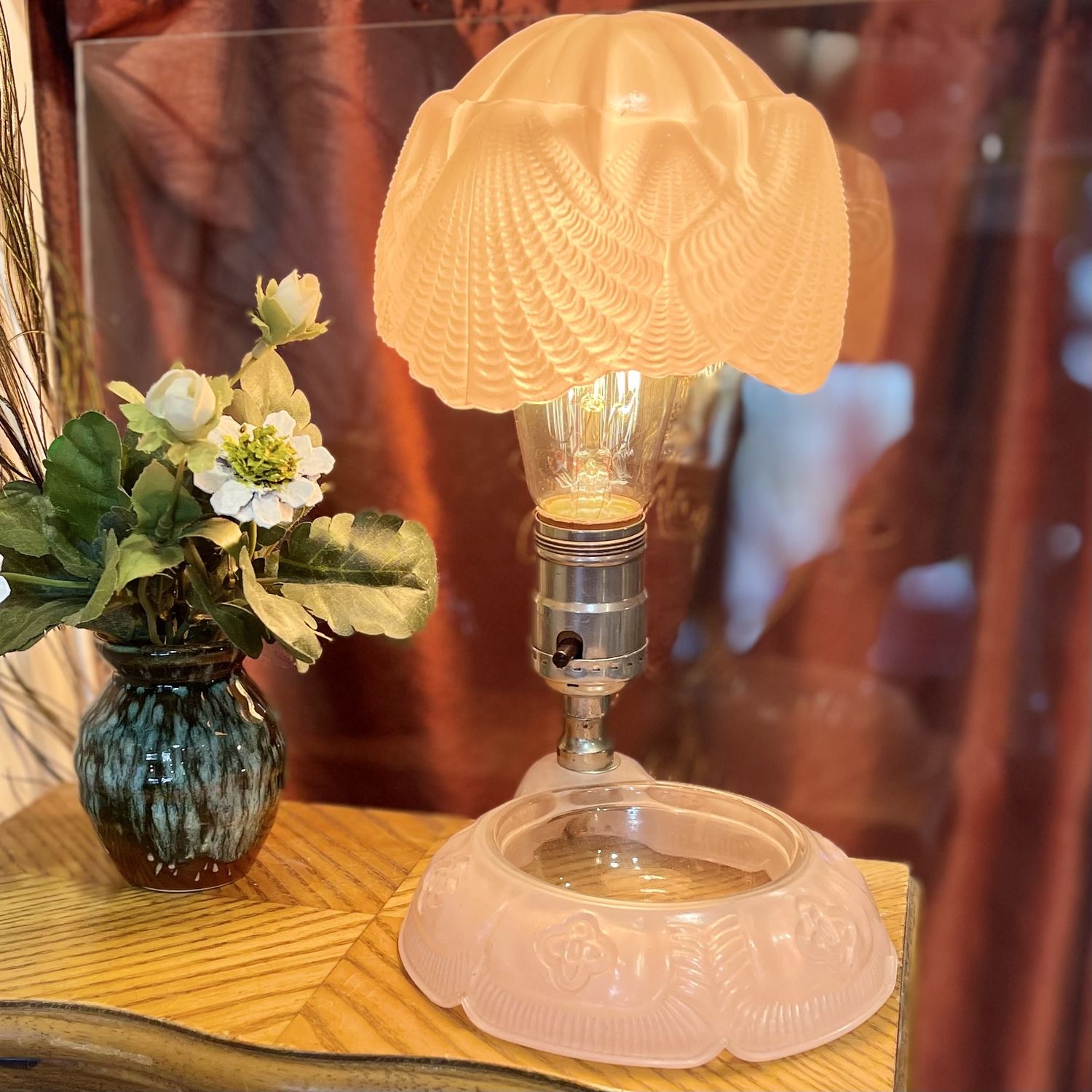 Pink Side Table Lamp with Jewelry Dish