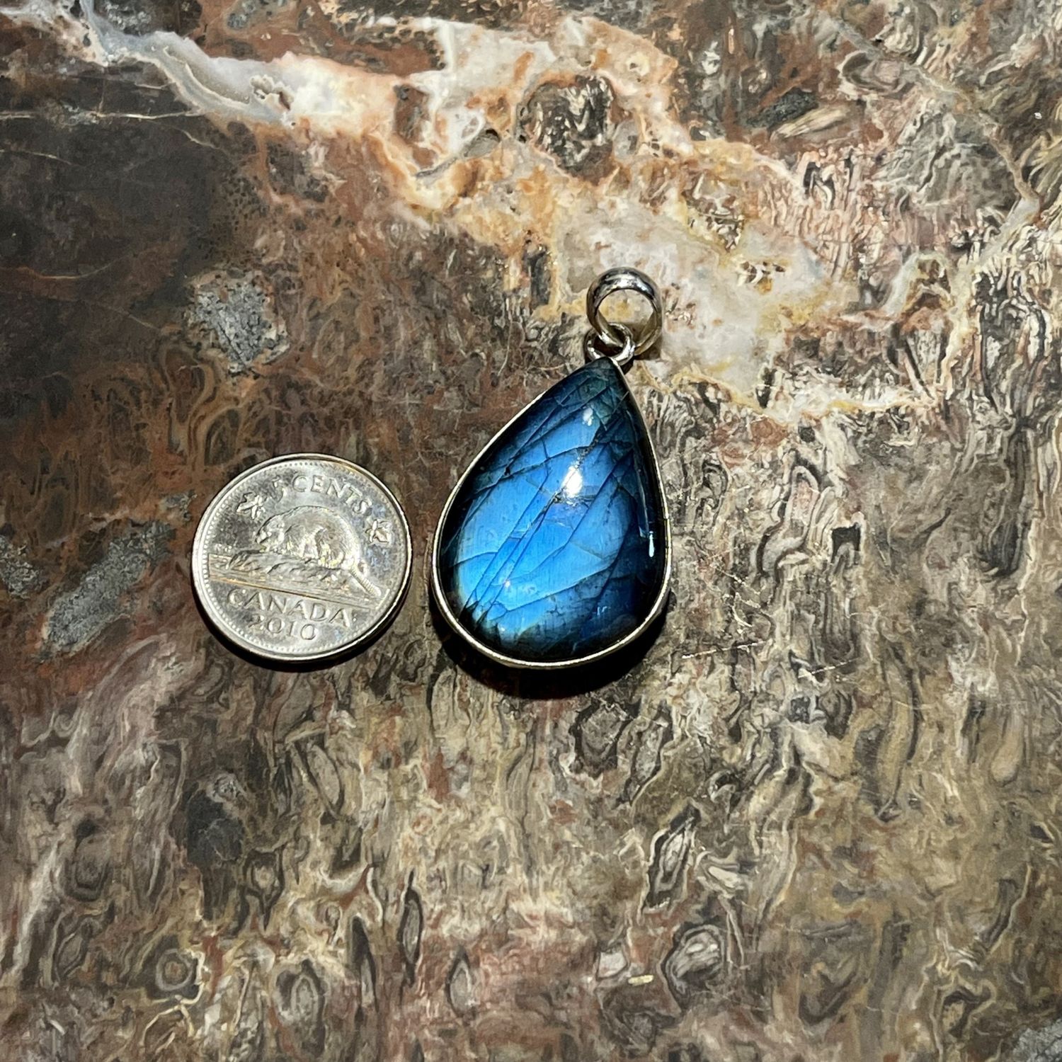 Labradorite Stone Pendant .925