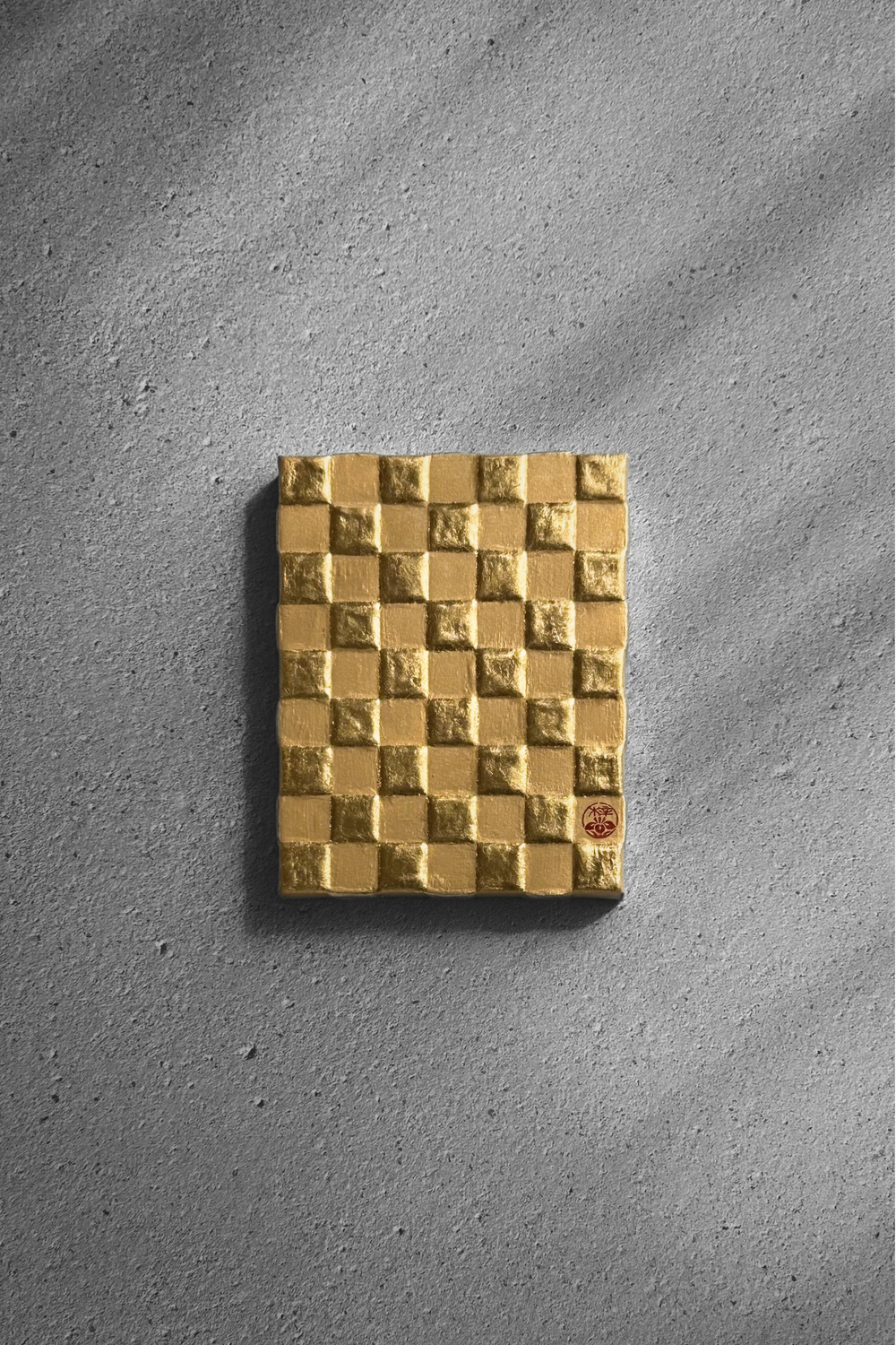 Ichimatsu Gold Panel – Sculpted Calm in Pure Gold Leaf